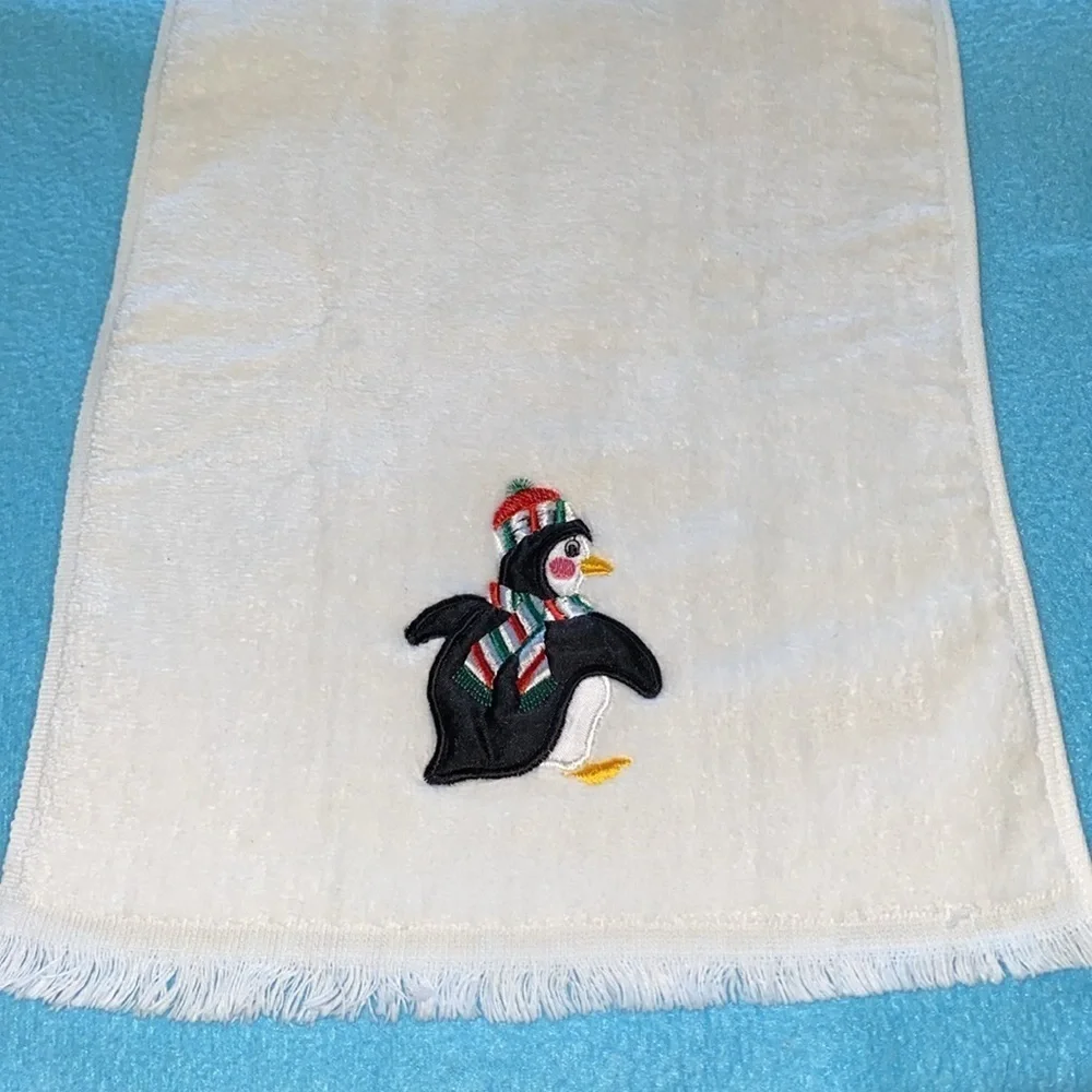 PENGUIN CHRISTMAS embroidered hand towel fingertip towel fringe edges NEW